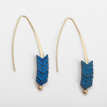 Load image into Gallery viewer, Spear Gold Triangle Earrings