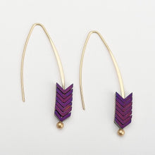 Load image into Gallery viewer, Spear Gold Triangle Earrings